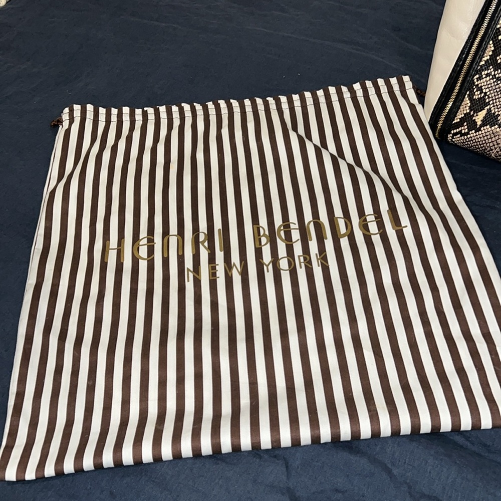 Henri bendel snake skin bag - Picture 8 of 11